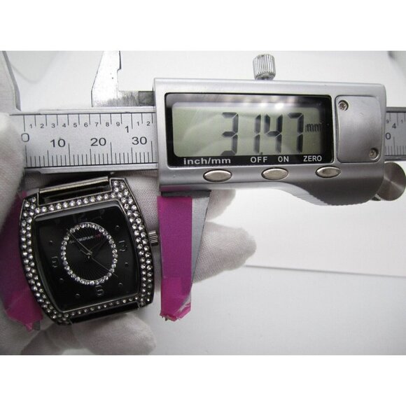 Women's Isaac Mizrahi Live Quartz WR Analog 31mm Dial Causal Watch (F518) - Picture 2 of 8